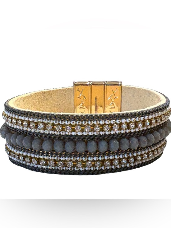 None Jewelry - Magnetic Beaded Rhinestone Multilayer Design Bracelet